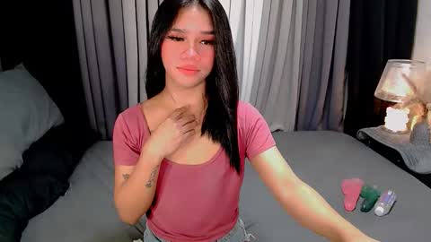 bea takashi  online show from 13, 11, 2025