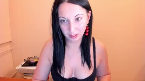 HELEN online show from 16, 2, 2025