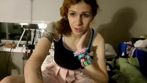 cuddleavenue online show from 18, 10, 2025