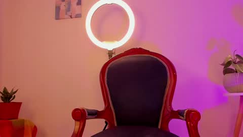 Leonela online show from 1, 12, 2024