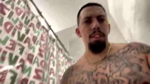 Snapshot of cuete2100 chatting on 21, 11, 2025 cuete2100 online show from 21, 11, 2025