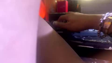 im KIM new girl to spoil online show from 20, 2, 2025