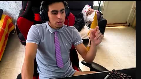    online show from 15, 12, 2025