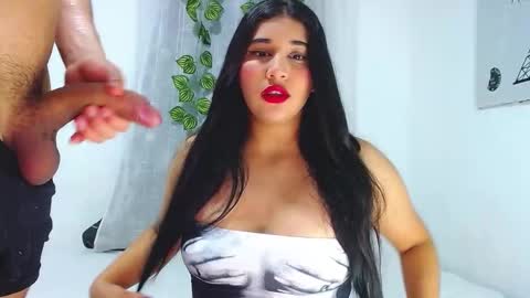 Snapshot of cumb0y_squirtgirl chatting on 23, 11, 2025 Pablo and emma online show from 23, 11, 2025