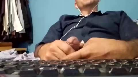 cumbian_chero online show from 2, 6, 2026