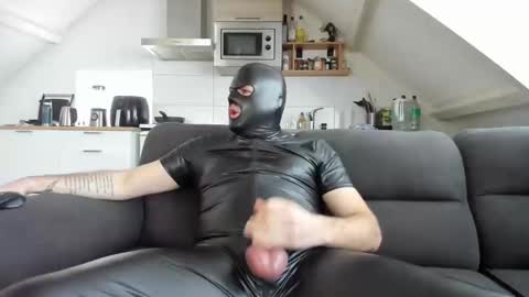 MaskedMasturbator online show from 1, 2, 2025