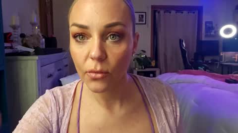 cumguzzlingskank online show from 14, 5, 2026
