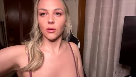 cumguzzlingskank online show from 21, 5, 2026