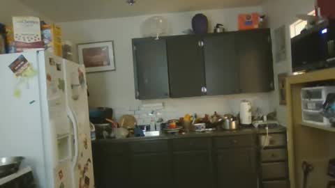 i love to be held unconcious online show from 18, 12, 2024