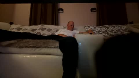 cumslowlyforu online show from 8, 3, 2026