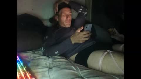 cumslutboi27 online show from 18, 1, 2025