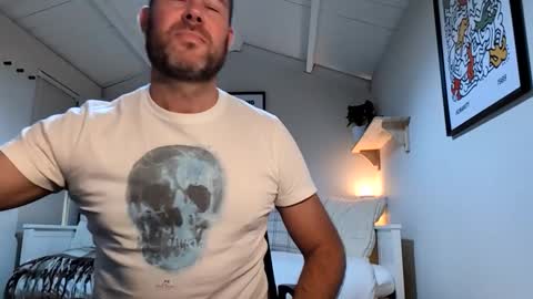 Adam online show from 16, 10, 2025