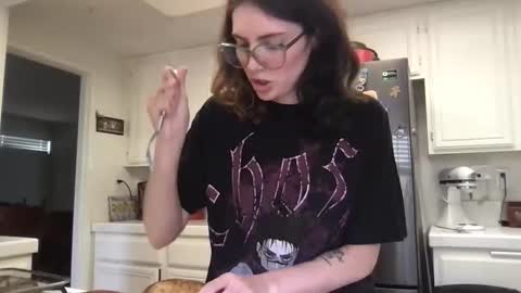 Snapshot of cupiesbedroom chatting on 12, 11, 2025 Cupid online show from 12, 11, 2025