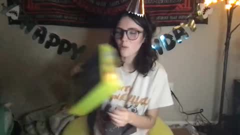 Snapshot of cupiesbedroom chatting on 16, 12, 2025 Cupid online show from 16, 12, 2025