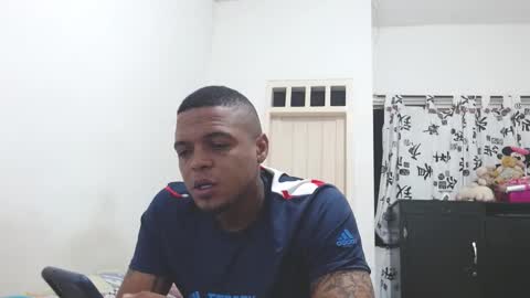 dominic and julieta... independent models online show from 7, 3, 2025