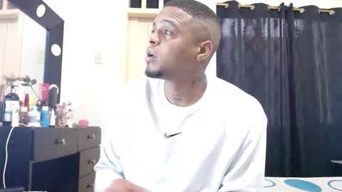 dominic and julieta... independent models online show from 7, 10, 2025