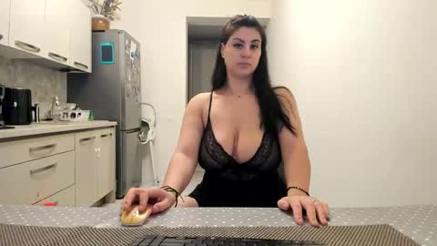 Snapshot of cuplu29 chatting on 20, 2, 2025 maria alex online show from 20, 2, 2025