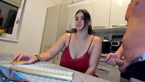 Snapshot of cuplu29 chatting on 23, 9, 2025 maria alex online show from 23, 9, 2025
