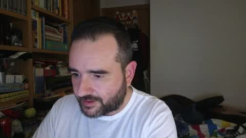 curiosillo1983 online show from 4, 4, 2026