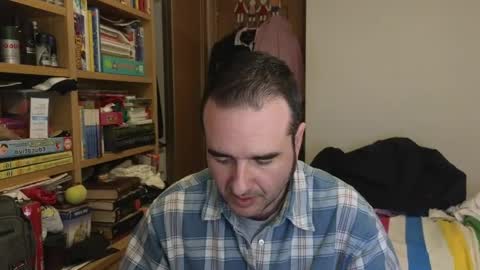 curiosillo1983 online show from 15, 4, 2026