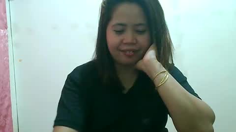 Snapshot of curious_girl247 chatting on 4, 1, 2025 curious_girl247 online show from 4, 1, 2025