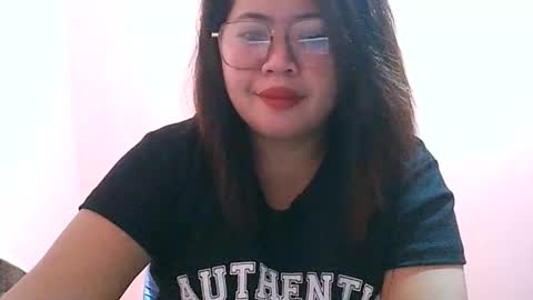 curious_girl247 online show from 19, 3, 2026