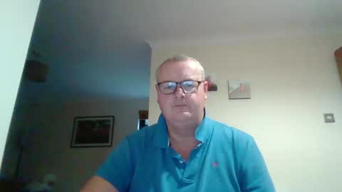 curiousax77 online show from 18, 12, 2024