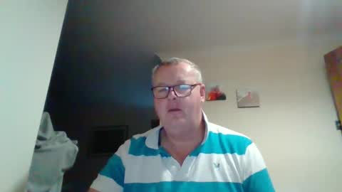 curiousax77 online show from 31, 12, 2024