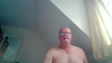 curiousax77 online show from 10, 5, 2026