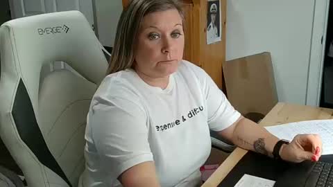 Snapshot of curiouscouple3143 chatting on 7, 2, 2025 curious couple online show from 7, 2, 2025