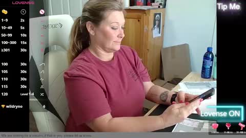 Snapshot of curiouscouple3143 chatting on 17, 2, 2025 curious couple online show from 17, 2, 2025