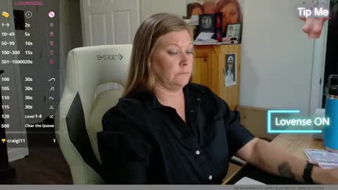 Snapshot of curiouscouple3143 chatting on 12, 3, 2025 curious couple online show from 12, 3, 2025