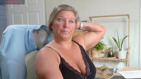 curious couple online show from 10, 2, 2026