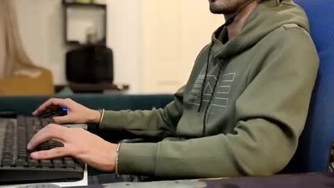 Snapshot of curiousgenie chatting on 3, 12, 2025 curiousgenie online show from 3, 12, 2025