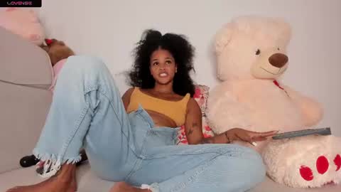 Snapshot of curly_sweett chatting on 31, 7, 2026 Curly - OF- CURLY SWEETT online show from 31, 7, 2026