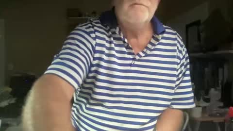 Snapshot of curo69 chatting on 7, 10, 2025 ALAN online show from 7, 10, 2025