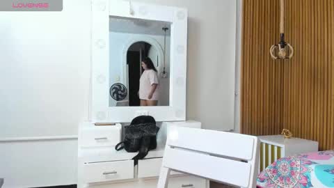  Hanna  online show from 29, 10, 2025