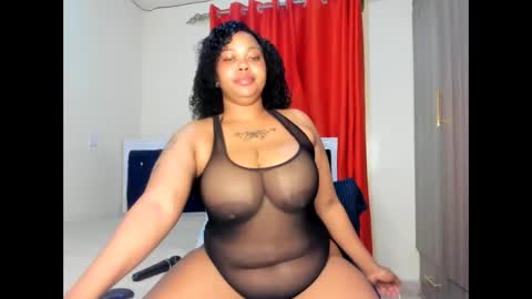 Curvy Latoya online show from 30, 10, 2025