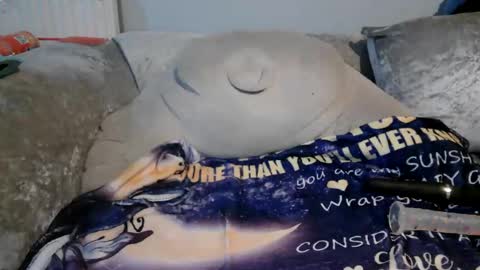 Snapshot of curvybbwqueen chatting on 27, 9, 2025 curvybbwqueen online show from 27, 9, 2025