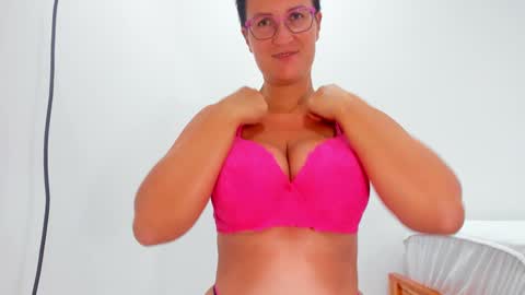 CurvyJules online show from 25, 10, 2025