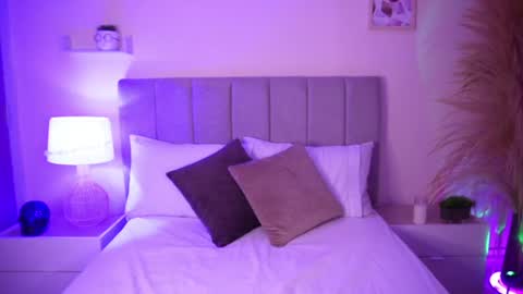 Samantha online show from 6, 1, 2025