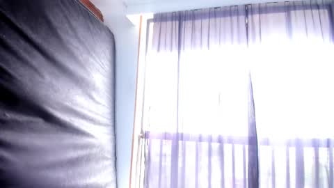 Snapshot of curvypornxxx chatting on 4, 3, 2025 curvypornxxx online show from 4, 3, 2025