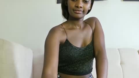 Snapshot of cute_annah chatting on 26, 2, 2025 cute annah online show from 26, 2, 2025