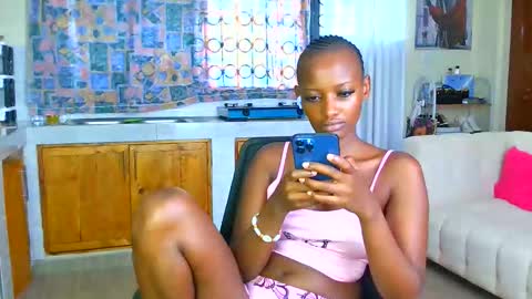 cute annah online show from 27, 5, 2026