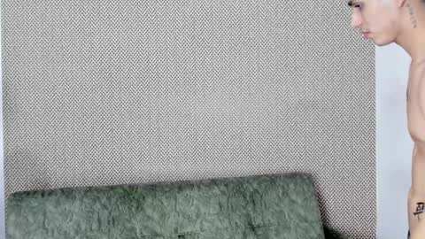 Snapshot of cute_boys18 chatting on 7, 1, 2025 ARTURO-18  MATIAS-18  NIKOLAY-19  HADES-18  GABO-19 online show from 7, 1, 2025
