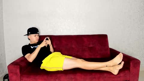 Snapshot of cute_boys18 chatting on 25, 2, 2025 ARTURO-18  MATIAS-18  NIKOLAY-19  HADES-18  GABO-19 online show from 25, 2, 2025