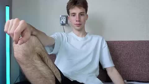 Snapshot of cute_brian chatting on 3, 7, 2026 Im Brian online show from 3, 7, 2026