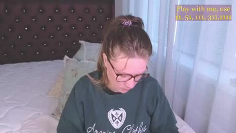 Snapshot of cute_darina chatting on 15, 7, 2026 Everyday stream in the same time online show from 15, 7, 2026
