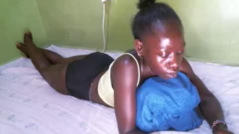 Snapshot of cute_doria chatting on 3, 10, 2025 cute_doria online show from 3, 10, 2025