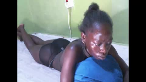 Snapshot of cute_doria chatting on 8, 10, 2025 cute_doria online show from 8, 10, 2025